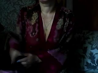 heiße russische reife mama elena spielen auf skype