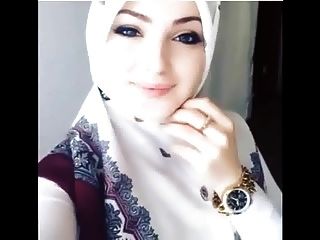 schönes hijab Mädchen
