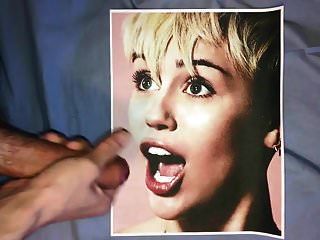 Miley Cyrus cum Tribut 8