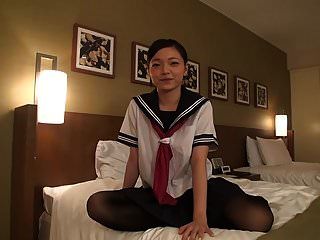jeune idole japonaise de 18 und part 1